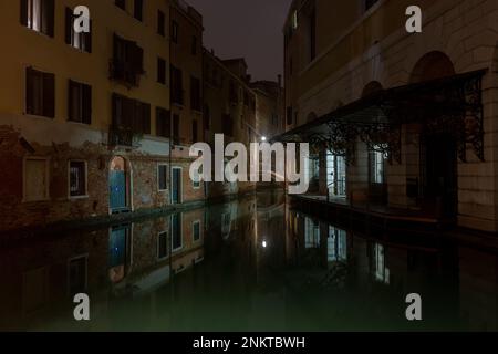 Il Teatro la Fenice è un teatro lirico a Venezia. E' uno dei punti di riferimento più famosi e rinomati nella storia del teatro italiano Foto Stock