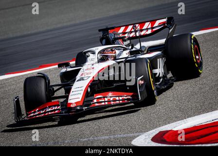 BAHRAIN - Kevin Magnussen (Haas F1 Team) durante la seconda giornata di test sul Bahrain International Circuit in vista dello start della stagione di Formula 1. ANP SEM VAN DER WAL Foto Stock