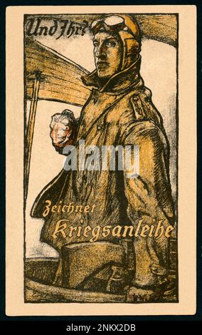 Europa, Deutschland, Bayern, München, 1. Weltkrieg, Propaganda, patriotische Postkarte mit dem Text : ' und Ihr ? Zeichnet Kriegsanleihe' und einer Zeichnung eines Piloten der Luftwaffe, entworfen von Fritz Erler ( 1868-1940 ), Druck und Verlag Kunst-Institute AG, Berlin-Schöneberg, Rechte werden nicht vertreten. / Europa, Germania, Baviera, Monaco di Baviera, WW i , Propaganda, cartolina patriottica con il testo : ' e voi ? Sign War Loans' e un pilota dell' Aeronautica tedesca, l' artista Fritz Erler ( 1868-1940 ) , edito dalla Kunst-Institute AG , Berlin-Schönefeld , non hanno alcun diritto . Foto Stock