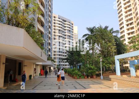 21 2022 dicembre - Mumbai, Maharashtra in India: Moderno complesso residenziale, appartamenti di alto livello Foto Stock