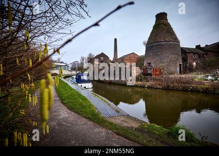 Forno del Top Bridge Pottery Price & Kensington, a Longport, Stoke-on-Trent, Staffordshire e Trent e Mersey Canal Foto Stock