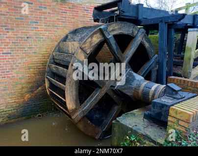 Vecchio mulino ad acqua restaurato a Wilsum, Germania Foto Stock