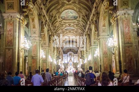 Cattedrale, interno, Plaza de Armas, Santiago. Cile. Foto Stock