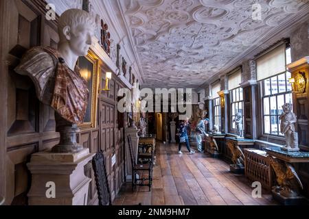 Interno, Powis Castle, Galles Foto Stock