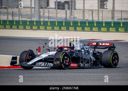 Sakhir, Bahrain, 24th feb 2023, Yuki Tsunoda, dal Giappone, compete per la Scuderia AlphaTauri. Winter Testing, il test invernale del campionato di Formula 1 2023. Credit: Michael Potts/Alamy Live News Foto Stock