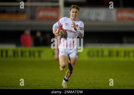 Monty Bradbury of England U20's fa una pausa durante la partita delle sei Nazioni del 2023 U20 Galles vs Inghilterra allo Stadiwm CSM, Colwyn Bay, Regno Unito, 24th febbraio 2023 (Foto di Steve Flynn/News Images) Foto Stock