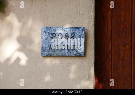 Los Angeles, California, USA 10th Febbraio 2023 l'ex casa dell'attore Ronald Colman al 2092 di Mound Street a Hollywood Hills il 10 Febbraio 2023 a Los Angeles, California, USA. Foto di Barry King/Alamy Stock Photo Foto Stock