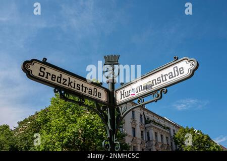 Segnaletica stradale storica, Prenzlauer Berg, Berlino, Germania Foto Stock