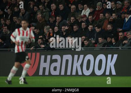 EINDHOVEN - cartellone di Hankook durante la partita di play-off della UEFA Europa League tra il PSV Eindhoven e il Sevilla FC allo stadio Phillips il 23 febbraio 2023 a Eindhoven, Paesi Bassi. AP | Dutch Height | Jeroen Putmans Foto Stock