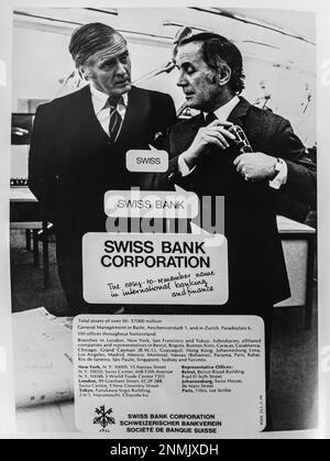 Pubblicità della società bancaria svizzera su una rivista NatGeo, giugno 1974 Foto Stock