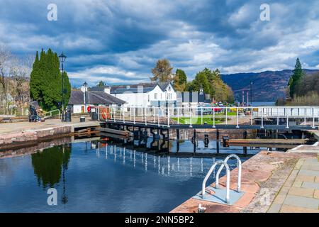 Caledonian Canal, Fort Augustus, Scozia. Foto Stock