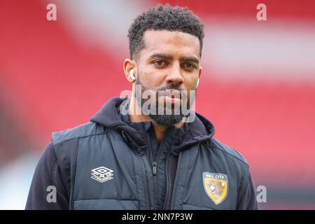 Bristol, Regno Unito. 25th Feb, 2023. Cyrus Christie #33 di Hull City arriva davanti alla partita del Campionato Sky Bet Bristol City vs Hull City ad Ashton Gate, Bristol, Regno Unito, 25th febbraio 2023 (Foto di Gareth Evans/News Images) a Bristol, Regno Unito, il 2/25/2023. (Foto di Gareth Evans/News Images/Sipa USA) Credit: Sipa USA/Alamy Live News Foto Stock