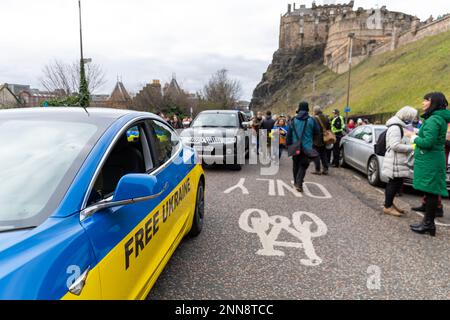 marzo ucraino Edimburgo segna un anno dallo scoppio della guerra Foto Stock