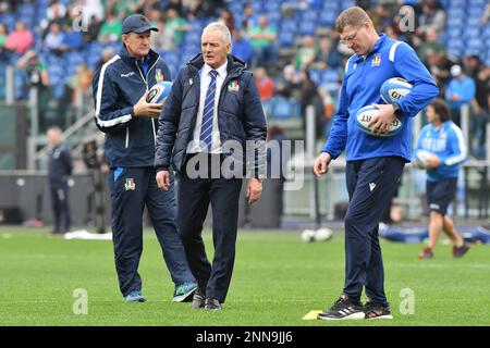 Roma, Italia. 25th Feb, 2023. 25th Febbraio 2023 ; Stadio Olimpico, Roma, Italia: 6-Nations International Rugby, Italia contro Irlanda;Italia allenatore Kieran Crowley Credit: Action Plus Sports Images/Alamy Live News Foto Stock