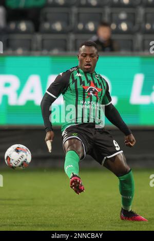 Kevin Denkey di Cercle ha mostrato in azione durante una partita di calcio tra KAS Eupen e Cercle Brugge, sabato 25 febbraio 2023 a Eupen, il giorno 27 della prima divisione del campionato belga della 'Jupiler Pro League' del 2022-2023. FOTO DI BELGA BRUNO FAHY Foto Stock