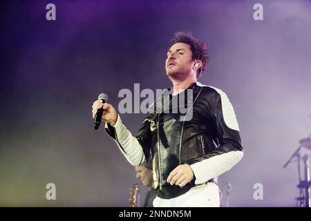 Simon le Bon di Duran Duran suona sul palco al SEE Hydro onDecember06, 2015 a Glasgow, Scozia Foto Stock