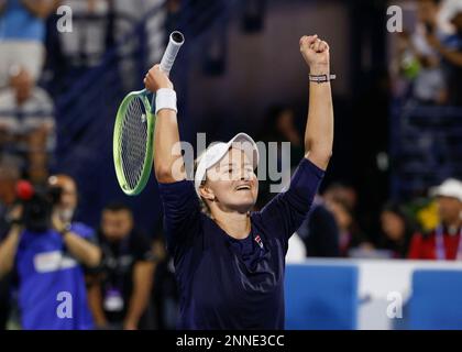 Dubai, Emirati Arabi Uniti, 25th. Feb, 2023. Il tennista ceco Barbora Krejcikova vince il torneo del Dubai Duty Free Tennis Championships al Dubai Duty Free Tennis Stadium sabato 25 febbraio 2023., © Juergen Hasenkopf / Alamy Live News Foto Stock