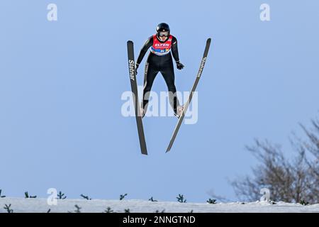 Planica, Slovenia. 25th Feb, 2023. Nicole Maurer del Canada in azione durante il Women HS 100 Normal Hill Team al FIS Nordic World Ski Championships 2023. Credit: SOPA Images Limited/Alamy Live News Foto Stock