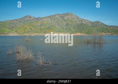 Il lago Kaweah è un lago artificiale della Contea di Tulare, CA, Stati Uniti. Foto Stock