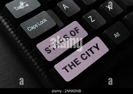 Scrittura con testo stelle della città. Business idea scintillante cielo notturno nelle città brillantemente illuminato Foto Stock