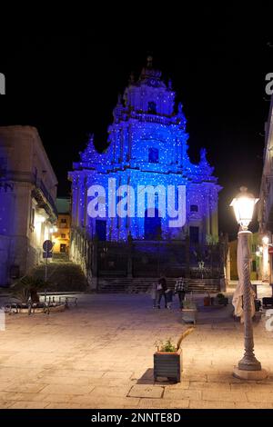 Il Duomo di San Giorgio (Cupola di San Giorgio) Cattedrale in Modica Sicilia Italia San Giorgio Cattedrale di Ragusa Ibla e la piazza del Duomo. Sicilia Italia Foto Stock