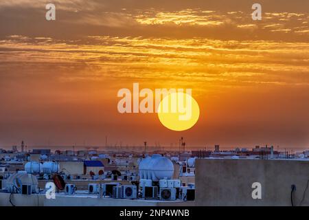 Alba sopra Riyadh Foto Stock