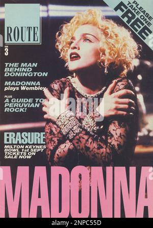 Route Magazine numero 3, con Madonna cover star, 1990. Route è stato un 8 pagine dato via pubblicato dalla Concert Travel Company in Devon, con informazioni sugli ultimi tour nel Regno Unito e su come prenotare biglietti e offerte di viaggio. Include articoli su Rod Stewart, Donington attraverso i secoli e mezza pagina su Madonna. Foto Stock