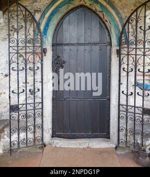 Britains Ecclesiastical Heritage - North Porchway cancello ingresso alla Chiesa di San Marys, Runwell in Essex, Briiain. Foto Stock