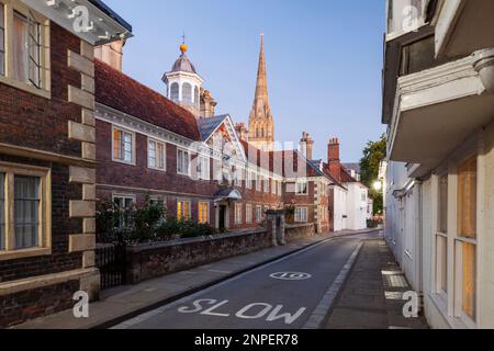 Serata al College of Matrons in High Street a Salisbury. Foto Stock