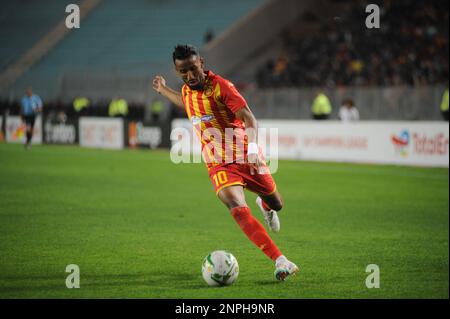 25 febbraio 2023, Rades, Tunisi, Tunisia: Hamdou El Houni di EST in azione durante la partita di Esperance di Tunisi (EST) vs Zamalek del Cairo (Egitto) per conto del 3rd° giorno della CAF Champions League (Credit Image: © Chokri Mahjoub/ZUMA Press Wire) SOLO USO EDITORIALE! Non per USO commerciale! Foto Stock