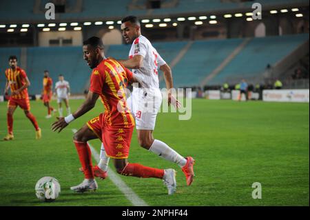 25 febbraio 2023, Rades, Tunisi, Tunisia: Hamdou El Houni di EST in azione durante la partita di Esperance di Tunisi (EST) vs Zamalek del Cairo (Egitto) per conto del 3rd° giorno della CAF Champions League (Credit Image: © Chokri Mahjoub/ZUMA Press Wire) SOLO USO EDITORIALE! Non per USO commerciale! Foto Stock