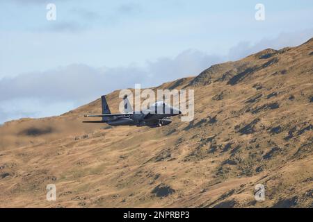 Formazione di basso livello di F15 LAF Wales Foto Stock