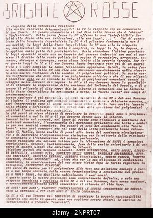 Uno dei bollettini di BRIGATE ROSSE durante il rapimento del politico italiano ALDO MORO ( maglie , Lecce 1916 - Roma 1978 ) - POLITICA - POLITICO - rapito - rapimento - ostaggio - comunicato dattiloscritto - ciclostilato - DEMOCRZIA CRISTIANA - BR - DC - ITALIA - ITALIA -- -- Archivio GBB Foto Stock