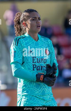 Rotterdam, Paesi Bassi. 26th Feb, 2023. Rotterdam, Paesi Bassi, febbraio 26th 2023: Jacintha Weimar (1 Feyenoord) in azione durante il gioco Toto KNVB Beker Vrouwen tra Feyenoord e PSV a Varkenoord a Rotterdam, Paesi Bassi. (Leiting Gao/SPP) Credit: SPP Sport Press Photo. /Alamy Live News Foto Stock