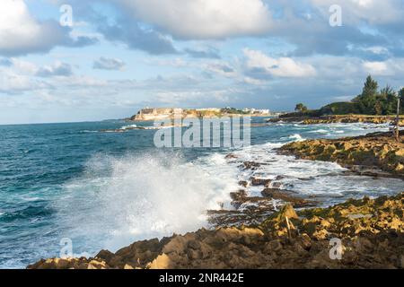 Splendida vista sul castello di El Morro, San Juan, Puerto Rico Foto Stock