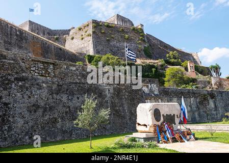 Memoriale di guerra, Fortezza Nuova, Kerkyra, Isola di Corfù, Isole IONIE, Grecia Foto Stock