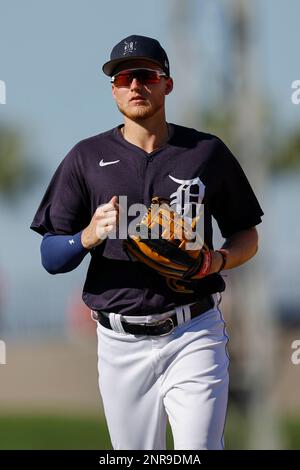 Lakeland FL USA; Detroit Tigers, outfielder Parker Meadows (22), si dirige al dugout durante un allenamento primaverile della MLB contro la partita dei Baltimore Orioles Foto Stock