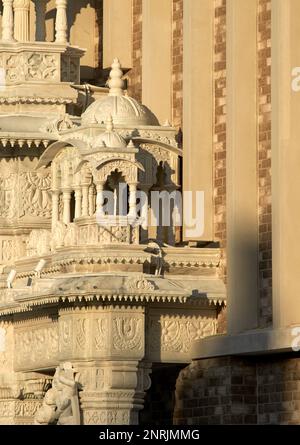 Dettaglio. Shree Swaminarayan Mandir, Oldham, Regno Unito. Architetto: LTS Architects , 2022. Foto Stock