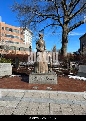 Statua di Abigail Adams scolpita da Sergey Eylanbekov a Quincy, Massachusetts Foto Stock