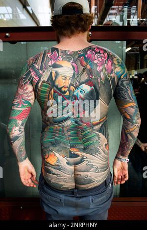 Artista e collezionista sconosciuto al 12th International London Tattoo Convention 2016, Tobacco Docks, Wapping, Londra. E2, REGNO UNITO. 25th settembre 2016 Foto Stock