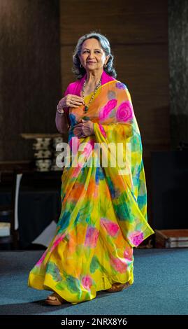 Nuova Delhi, India. 27th Feb, 2023. Sharmila Tagore attrice indiana visto durante una conferenza stampa del suo prossimo film di famiglia GULMOHAR a le Meridien Hotel a Nuova Delhi. (Foto di Pradeep Gaur/SOPA Images/Sipa USA) Credit: Sipa USA/Alamy Live News Foto Stock