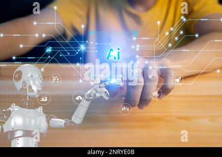 L'uomo del concetto di tecnologia e persone utilizza l'intelligenza artificiale per aiutare il lavoro, l'apprendimento dell'intelligenza artificiale e il concetto di intelligenza artificiale. Business, tecnologia moderna Foto Stock