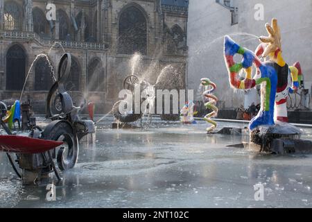 Sculture in Fontana Stravinsky, Parigi, Francia Foto Stock