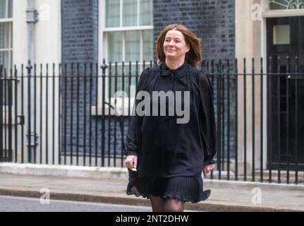 Londra, Inghilterra, Regno Unito. 27th Feb, 2023. Segretario di Stato per l'istruzione GILLIAN KEEGAN è visto fuori 10 Downing Street come gabinetto si incontrano. (Credit Image: © Tayfun Salci/ZUMA Press Wire) SOLO PER USO EDITORIALE! Non per USO commerciale! Foto Stock