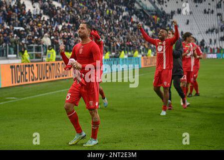 Armando Izzo (Associazione Calcio Monza) festeggia in occasione della Serie Una partita di calcio tra Juventus e Monza allo Stadio Allianz, il 29 gennaio 2 Foto Stock