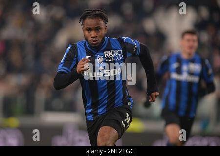 Ademola Lookman (Atalanta BC) celebra, dopo aver segnato durante la Serie Italiana, Una partita di calcio tra Juventus e Atalanta allo stadio Allianz Foto Stock