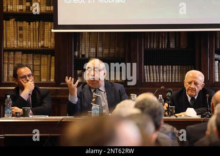 Napoli, Napoli, Italia. 27th Feb, 2023. 27/02/2023 Napoli, presentazione del libro 'non diamoci del tu' di Giuseppe Benedetto con la presenza del governatore Vincenzo De Luca.in foto: (Credit Image: © Fabio Sasso/ZUMA Press Wire) SOLO USO EDITORIALE! Non per USO commerciale! Foto Stock