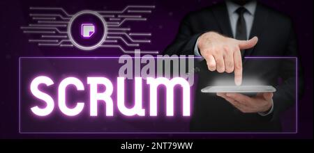 Visualizzazione concettuale Scrum. Parola scritta sulla scrittura a mano come distinto dai caratteri scritti di stampa di gioco Foto Stock