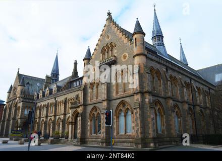 DUNDEE, SCOZIA - 26 FEBBRAIO 2023: Vista delle Gallerie McManus, galleria d'arte e museo aperto come Albert Institute nel 1867. Foto Stock