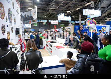 Illustrazione dell'atmosfera durante l'edizione 59th della Fiera Internazionale dell'Agricoltura ('Salon de l'Agriculture') a Parigi, in Francia, il 25 febbraio 2023. Foto di Victor Joly/ABACAPRESS.COM Foto Stock